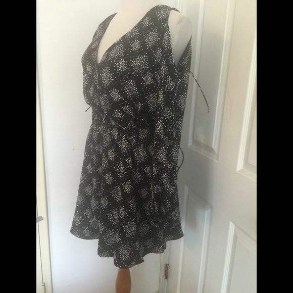 REDUCED Fifth Label Black Firefly Dress - Picture 4 of 8